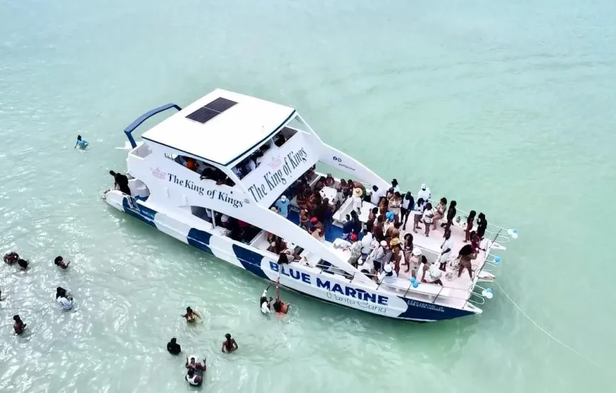 Private Boat Party Experience – $950 UP to 10 People